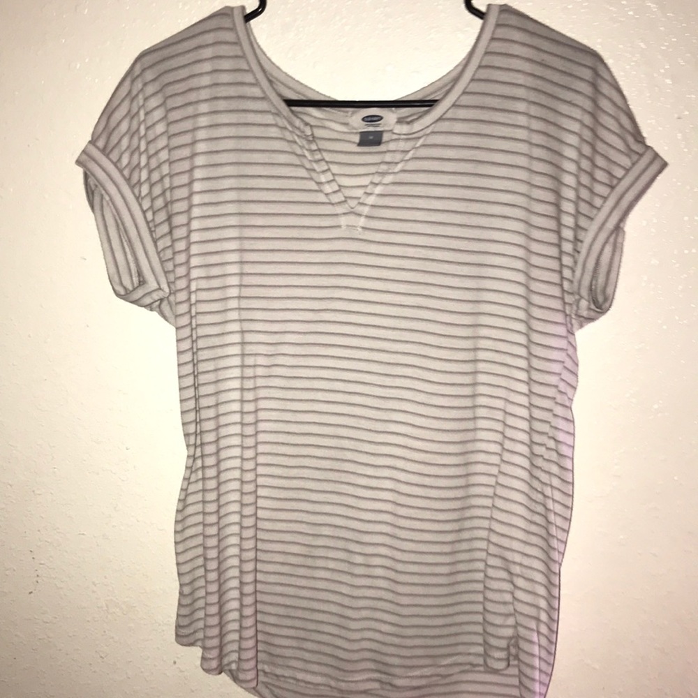 old navy shirt